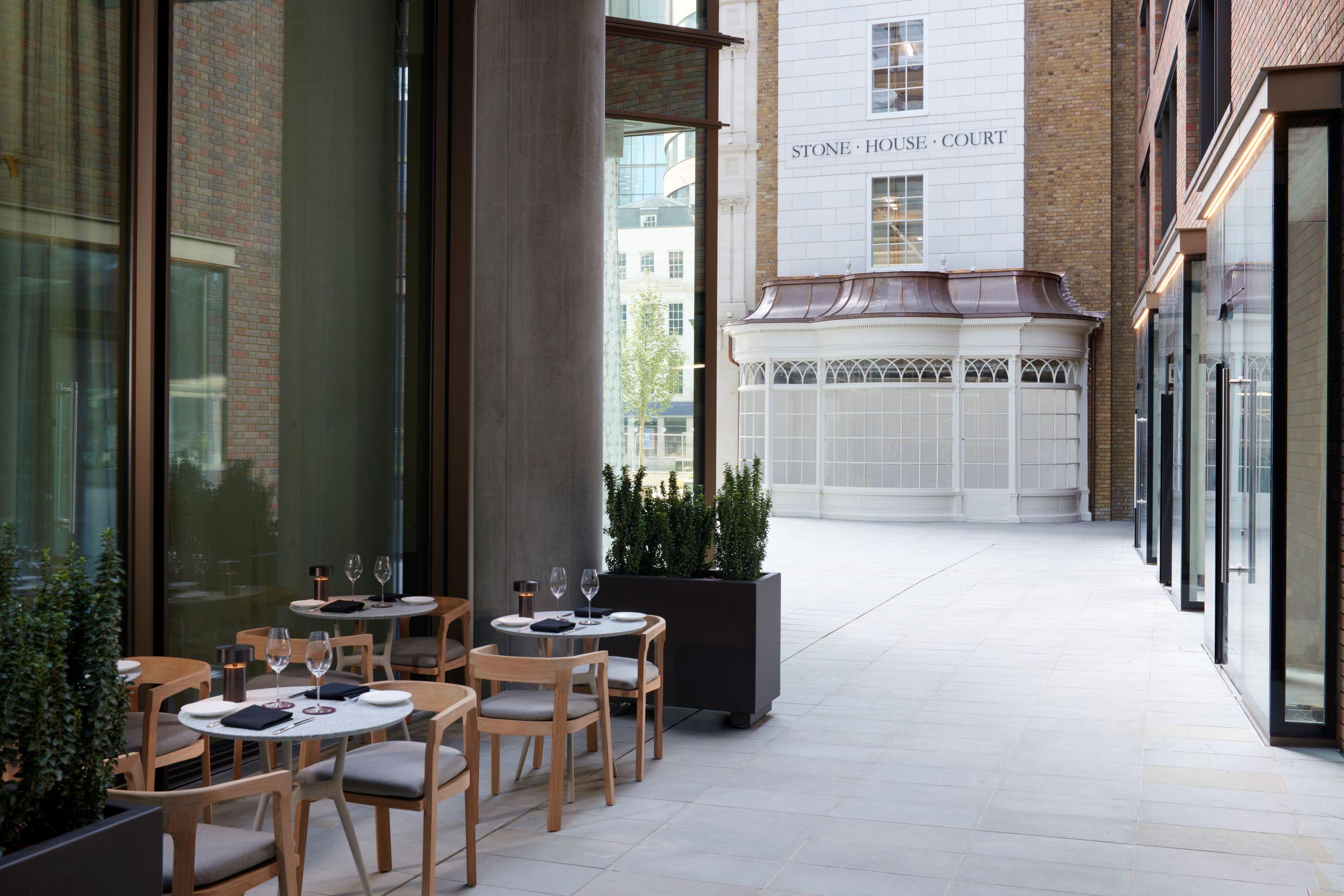 Hotel Pan Pacific Londra Esterno foto The exterior of the restaurant