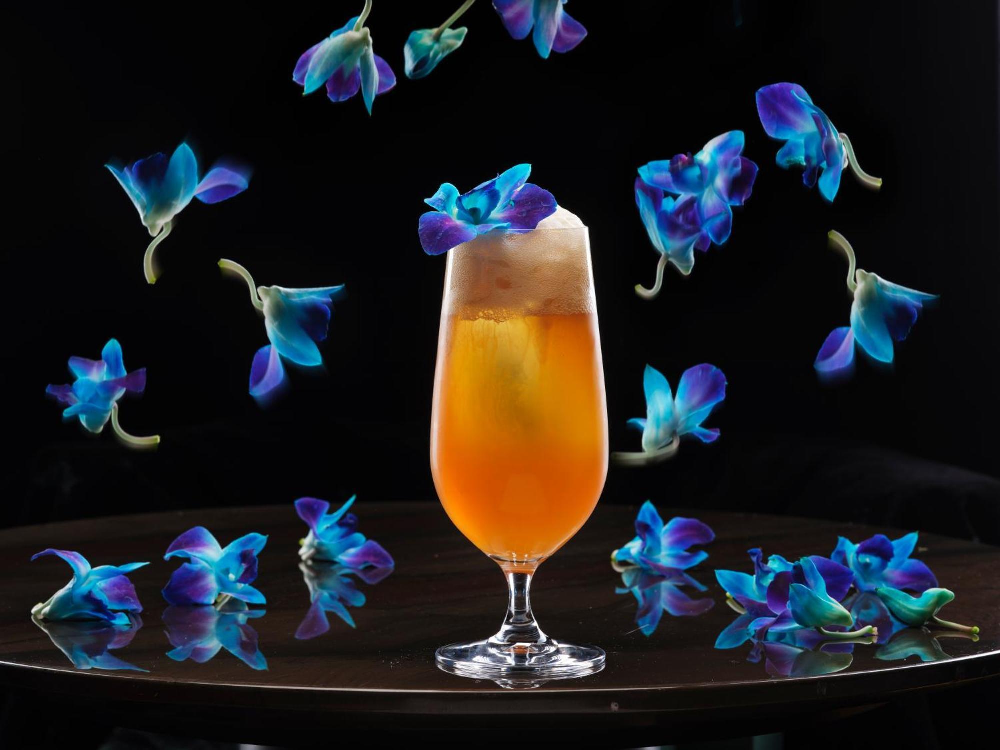 Hotel Pan Pacific Londra Esterno foto A beer glass